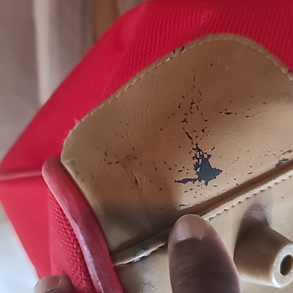Diane von Furstenberg travel bag. - Picture 7 of 11